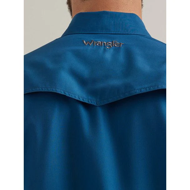 Men's Wrangler® Performance Short Sleeve Shirt - Classic Fit 112344573 - Image 4
