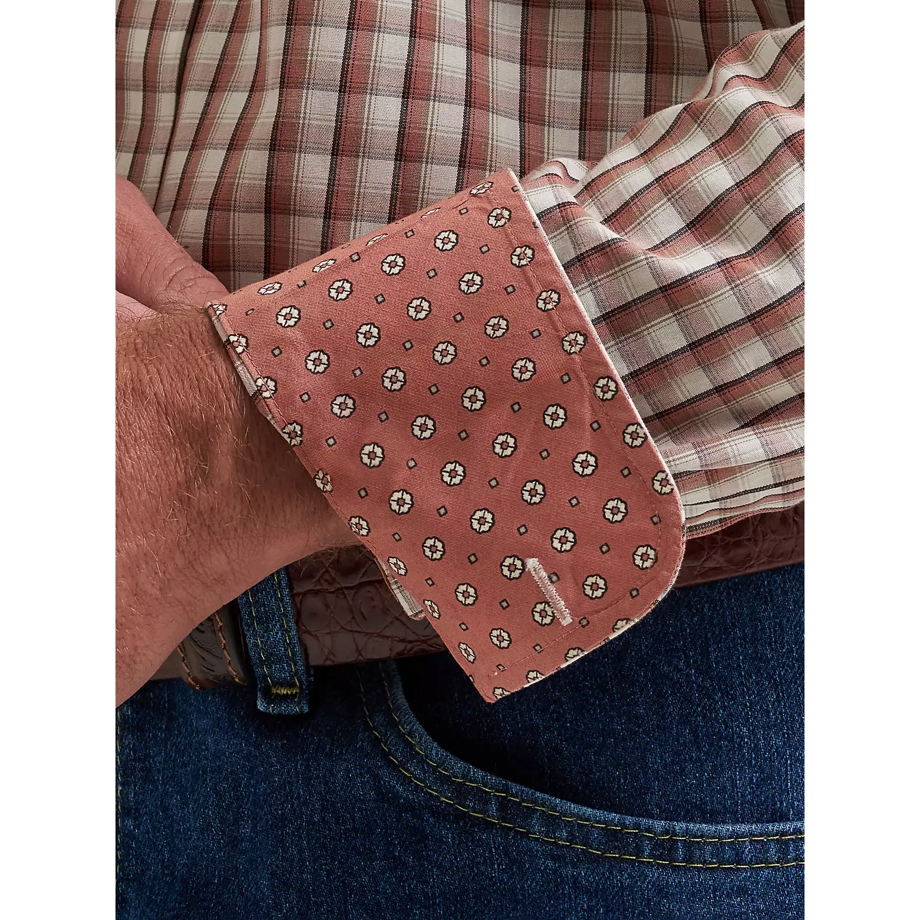 Men's Wrangler Adobe Check George Strait Long Sleeve Button Down Shirt 112381953 - Image 4