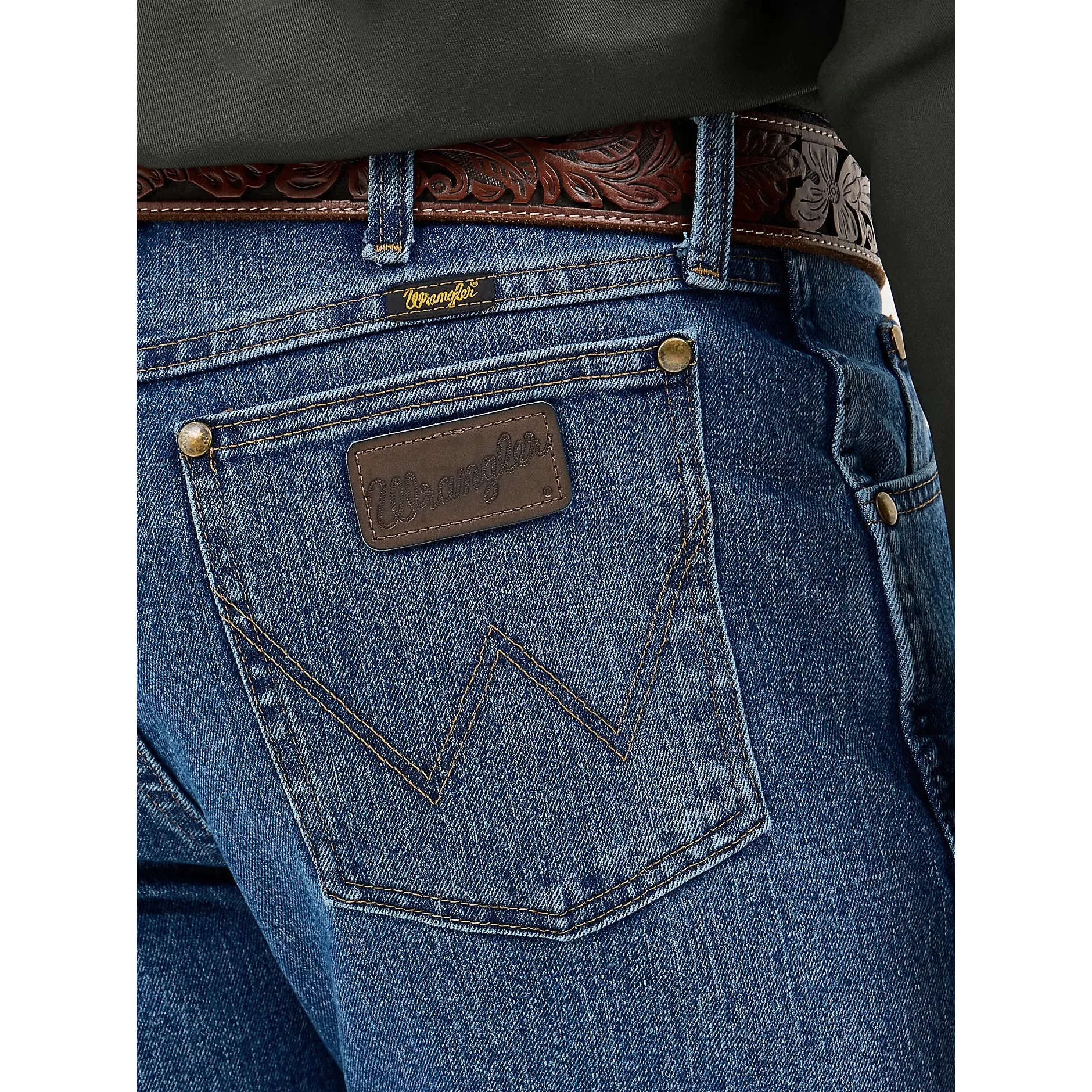 Men's Wrangler Premium Performance Advanced Comfort Cowboy Cut® Regular Fit Jean 1047MACMT - Image 5
