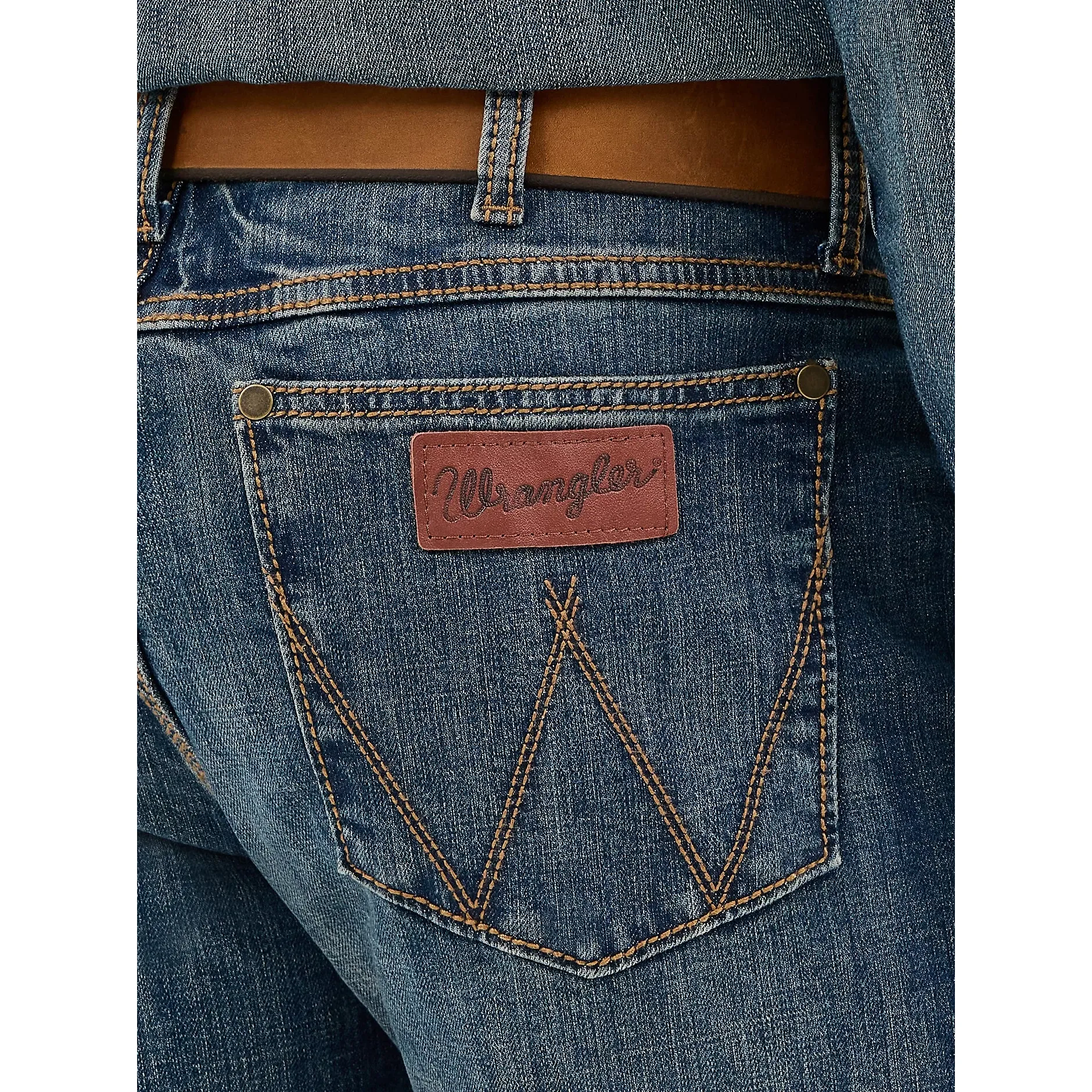 Men's Wrangler Retro® Slim Fit Straight Leg Jean 10WLT88BZ - Image 6