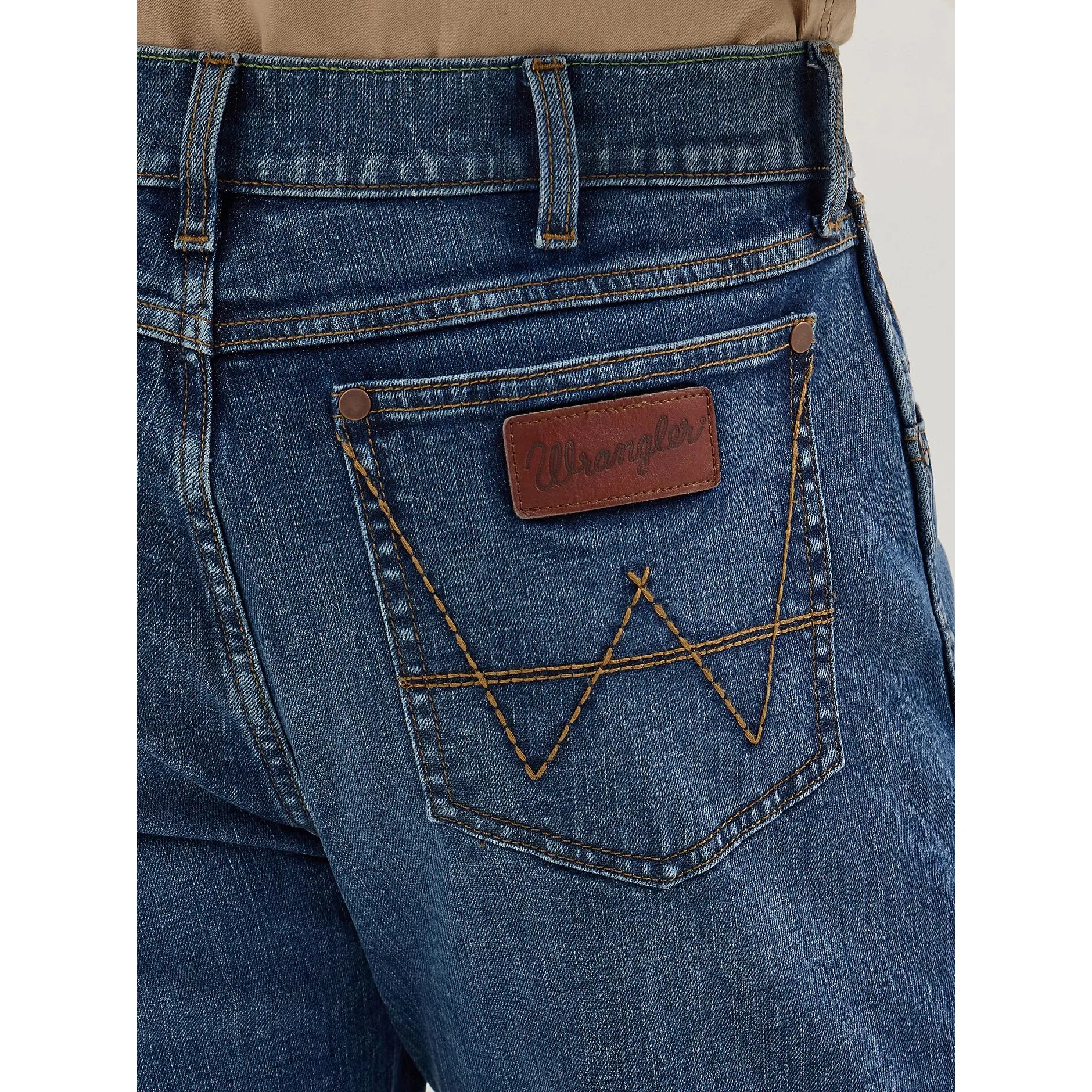 Men's Wrangler Retro® Slim Fit Straight Leg Jean 112365303 - Image 5