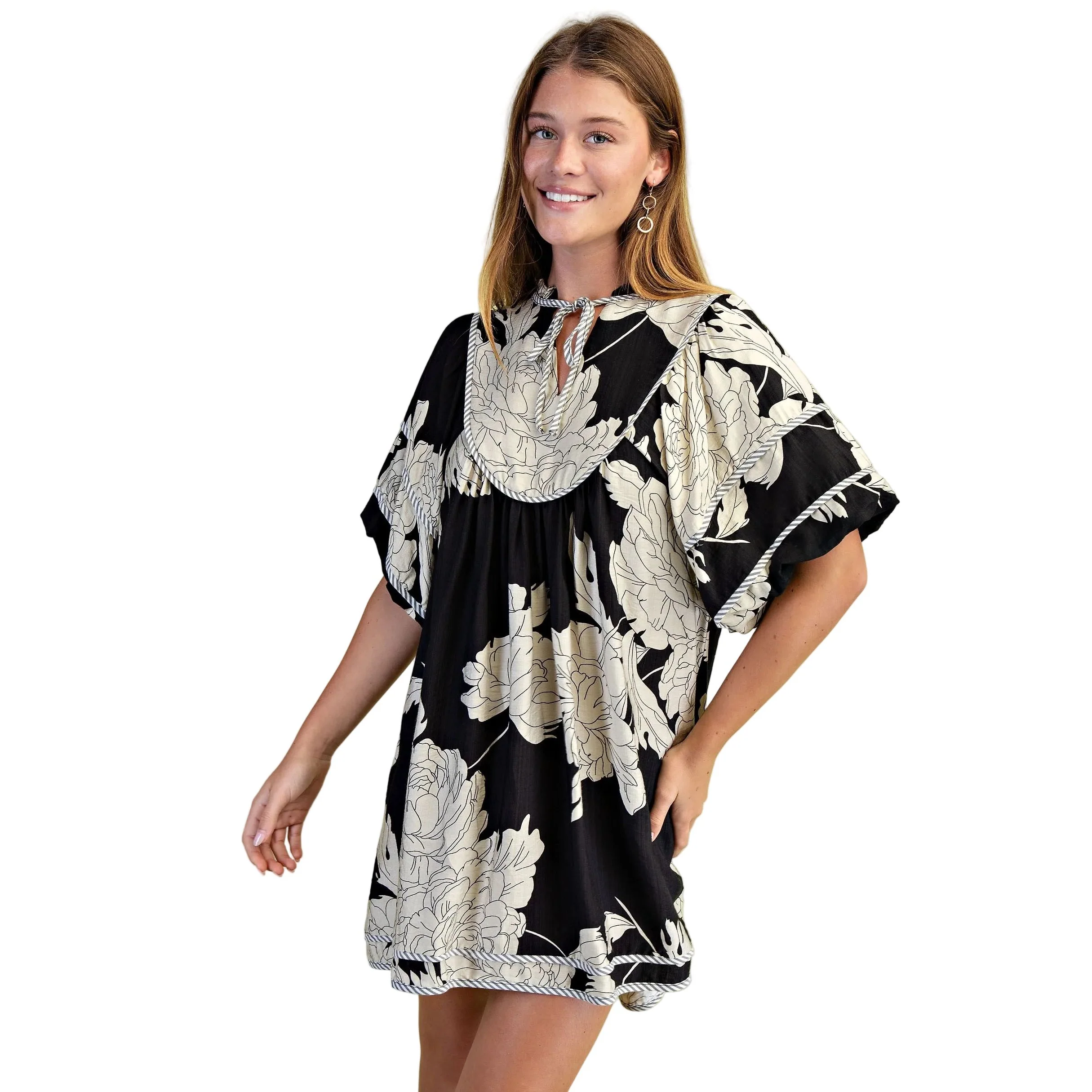 Women's Gigio Black and White Floral Print Babydoll Dress