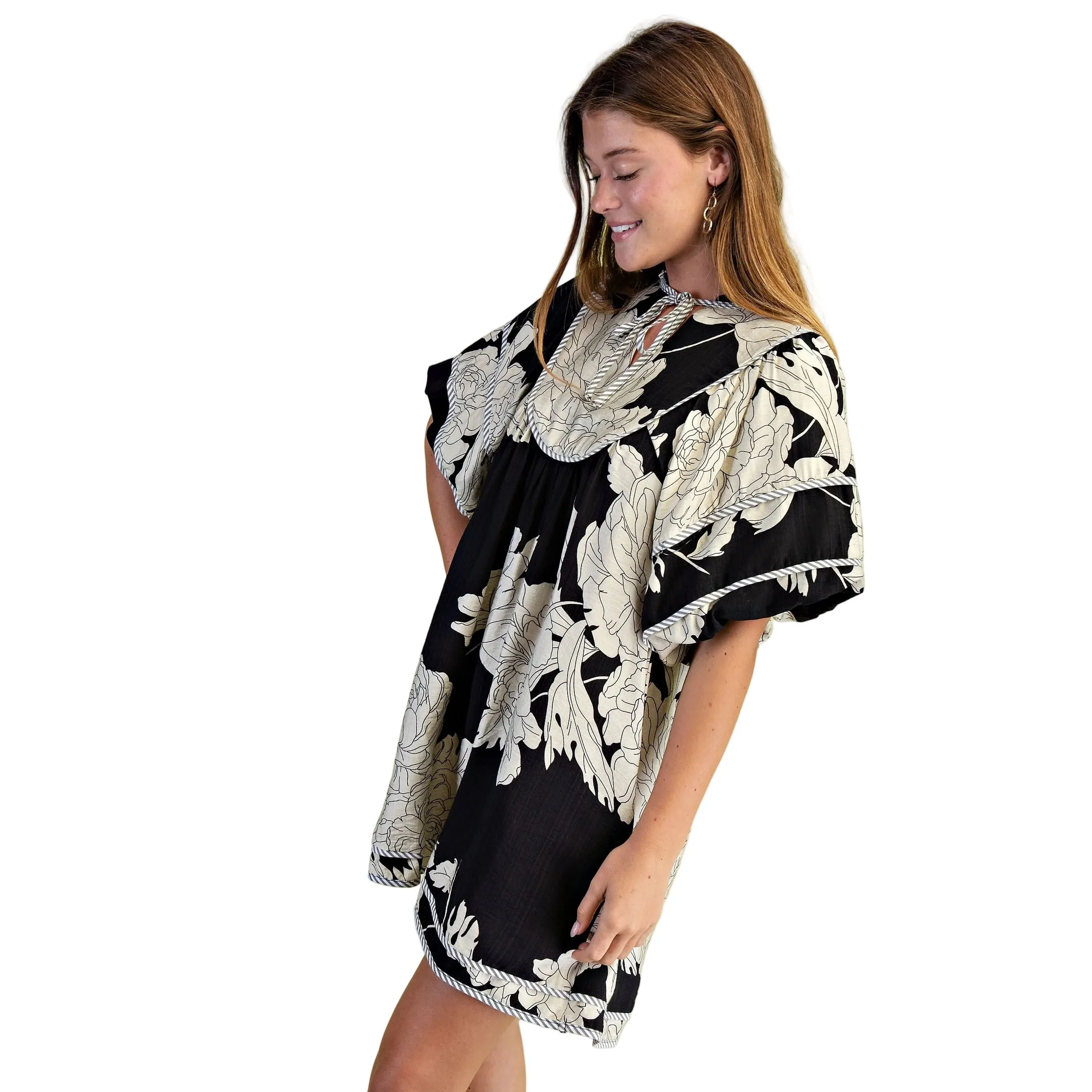 Women's Gigio Black and White Floral Print Babydoll Dress - Image 5