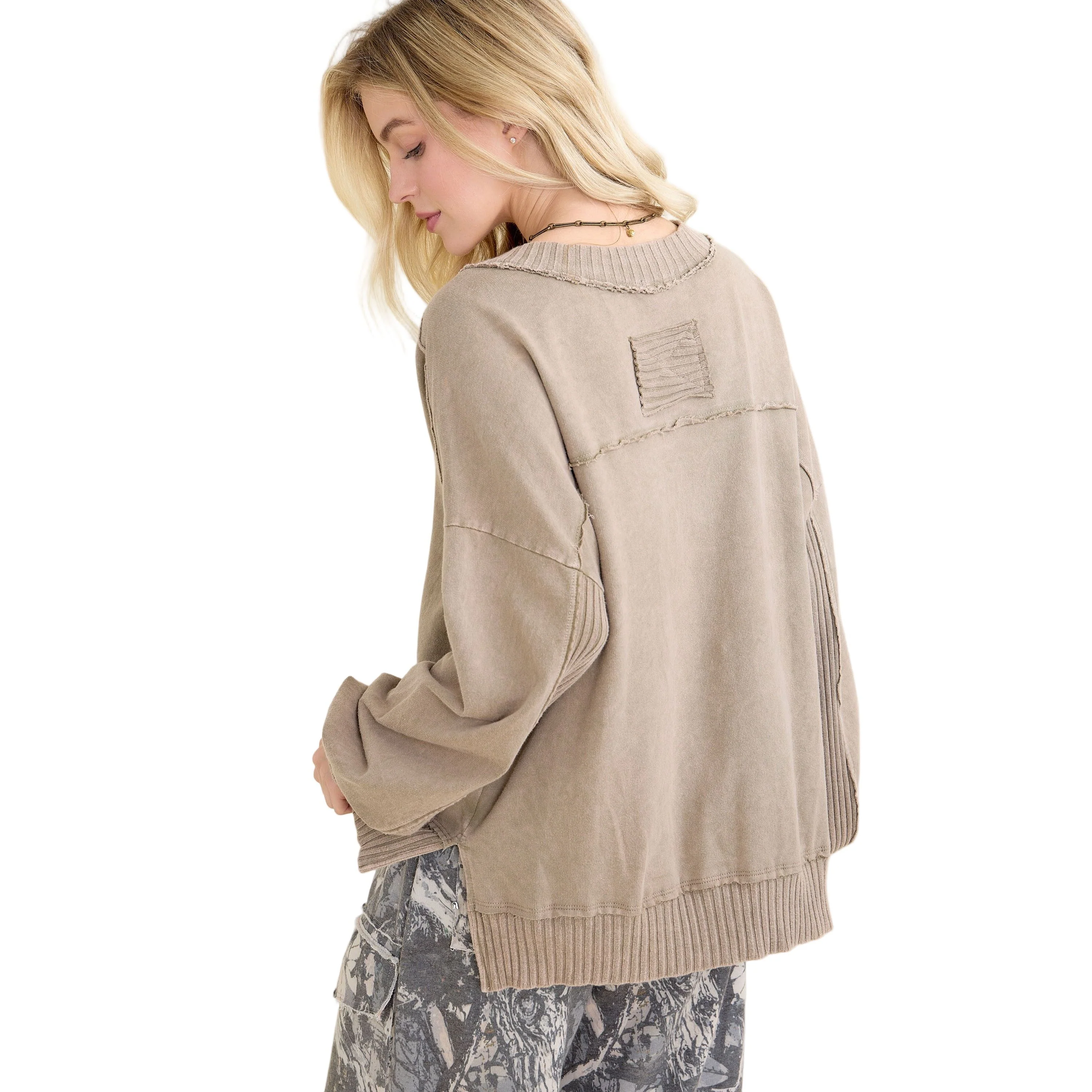 Women's Mineral washed Ribbed V-neck Terry Sweatshirt - Image 4