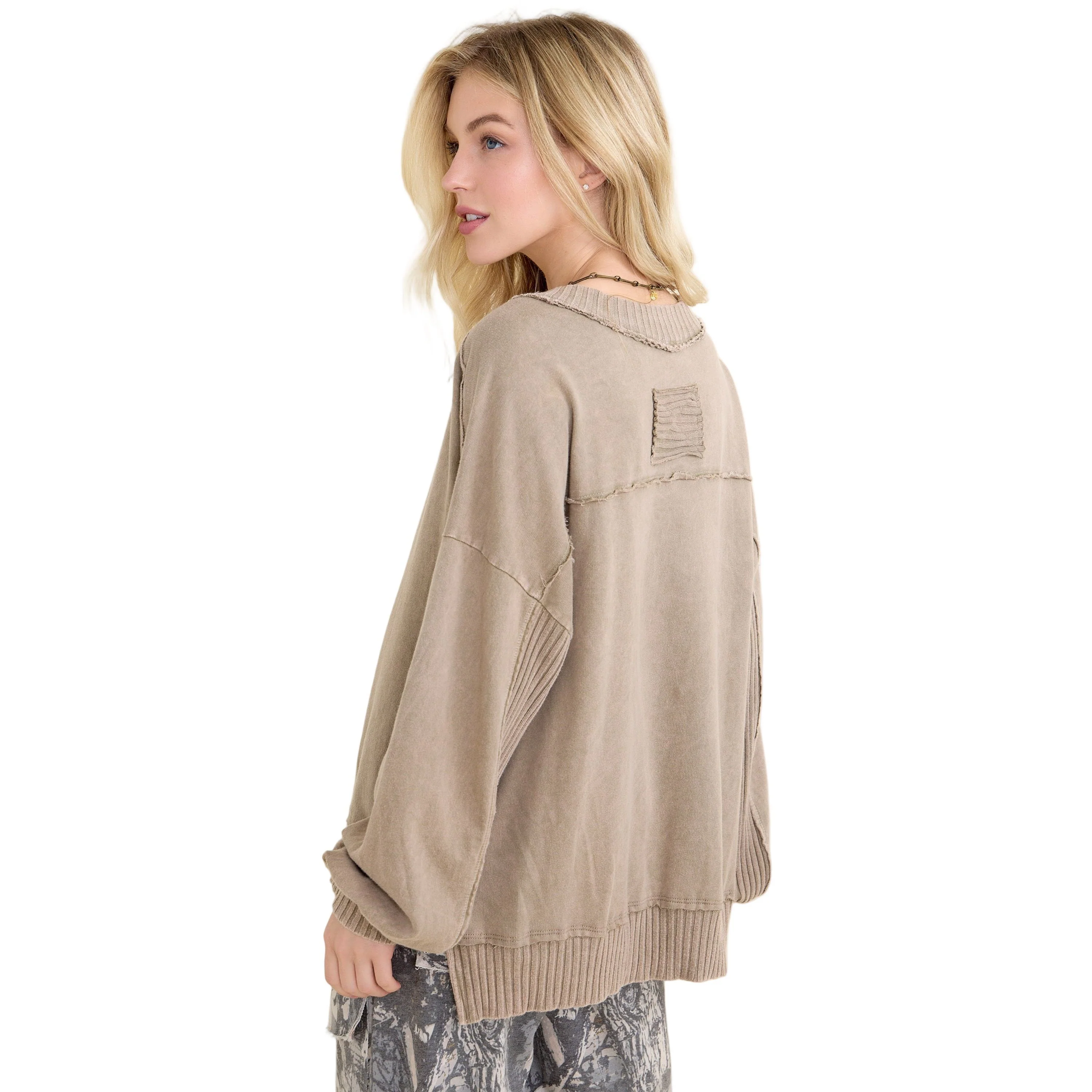 Women's Mineral washed Ribbed V-neck Terry Sweatshirt - Image 5