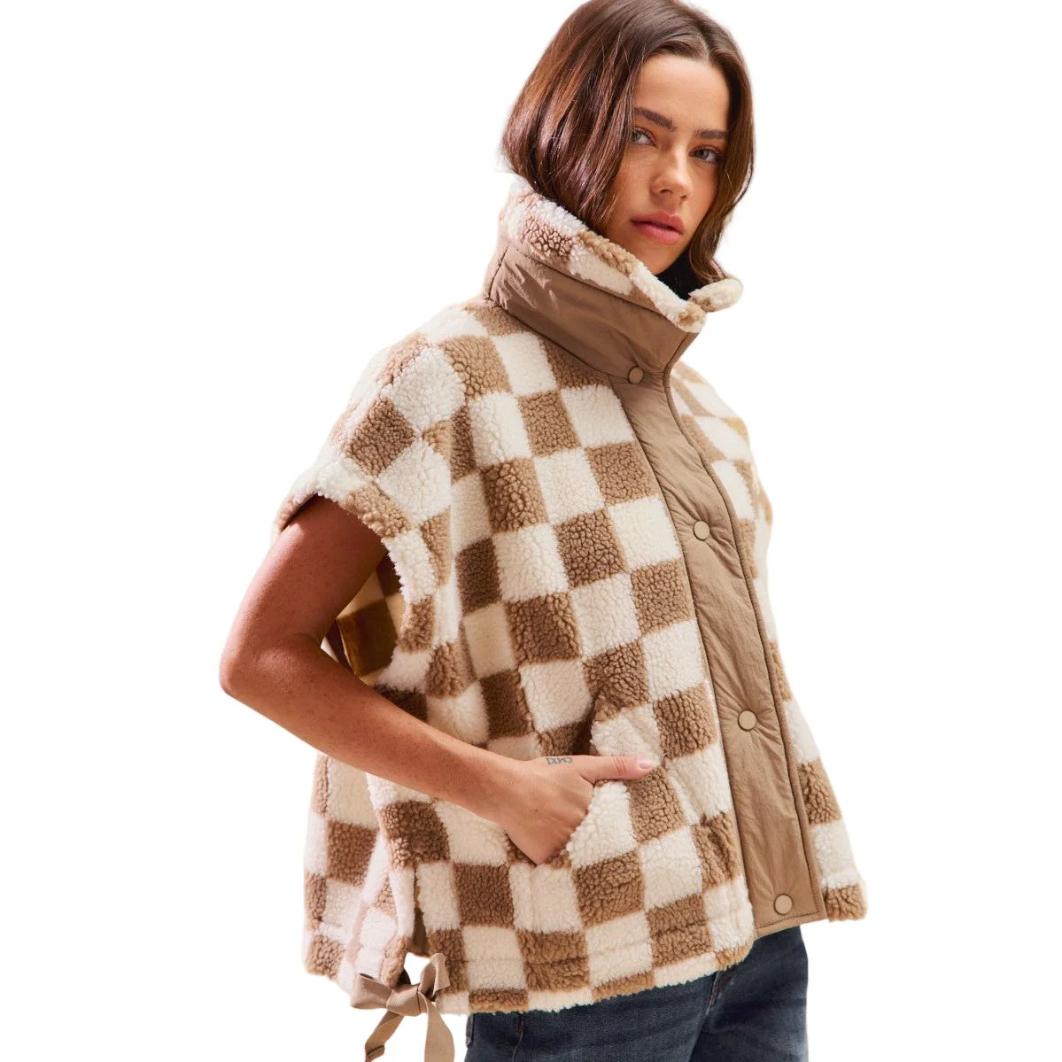 Women's Oversized Sherpa Fleece Checker Vest Jacket - Image 8