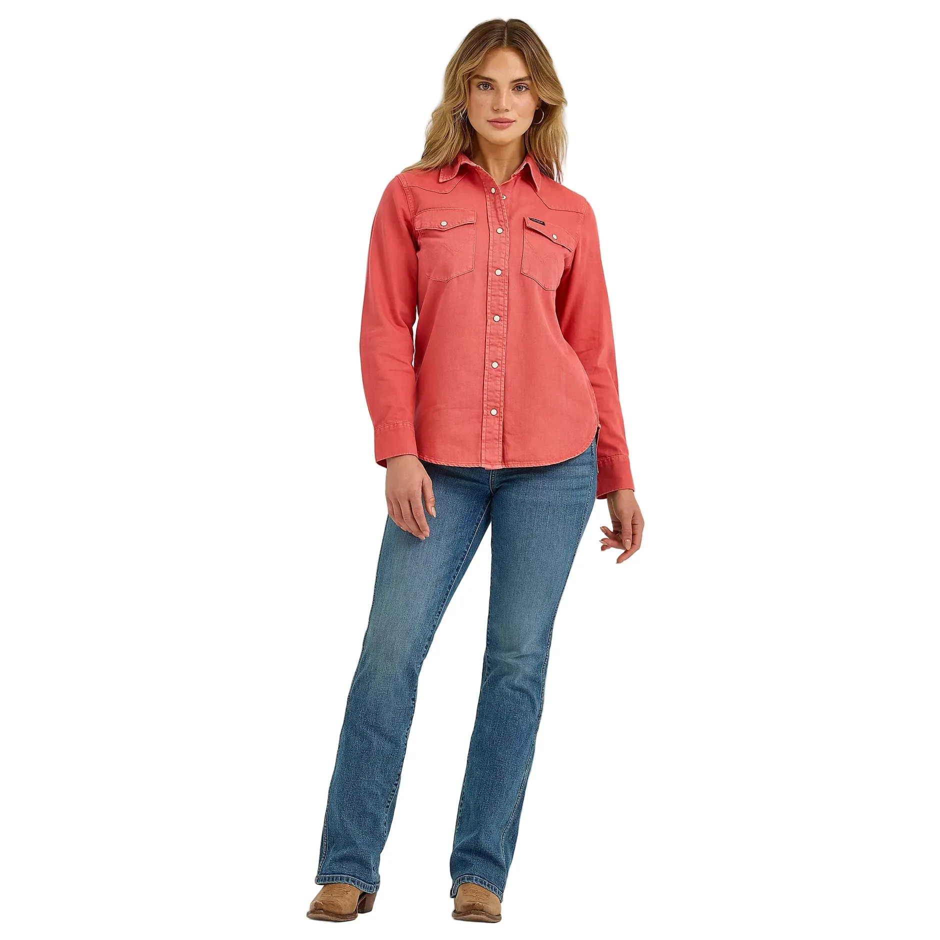 Women's Wrangler Colorwash Slim Western Snap Shirt 112368182 - Image 2