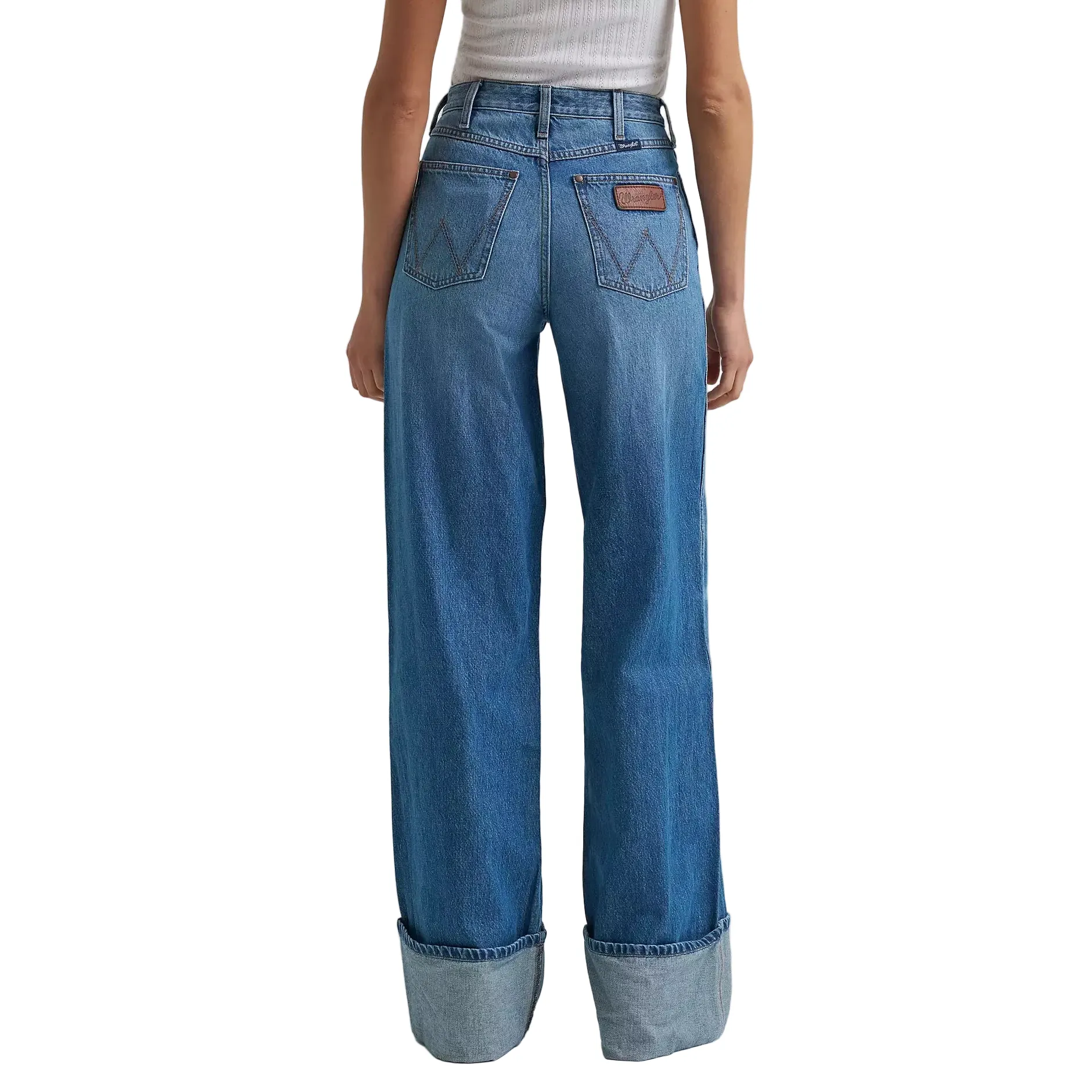 Women's Wrangler Retro® Bailey High Rise Wide Leg Cuffed Jean 112382266 - Image 2