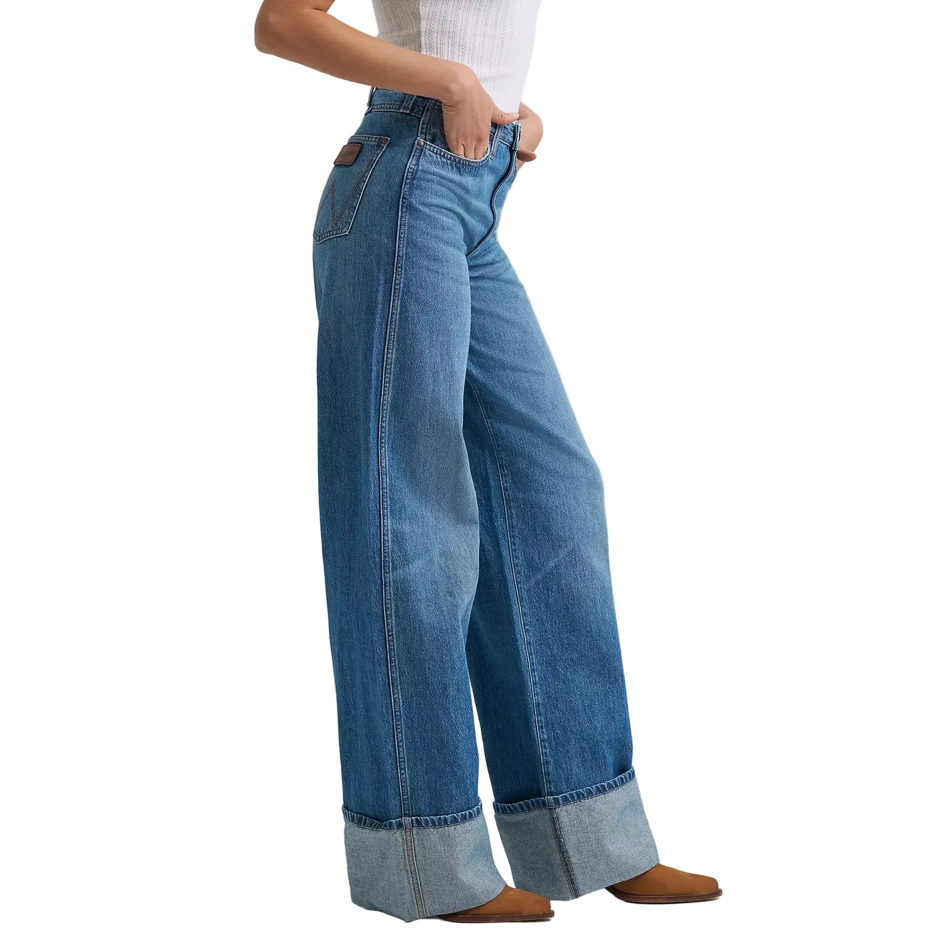 Women's Wrangler Retro® Bailey High Rise Wide Leg Cuffed Jean 112382266 - Image 4
