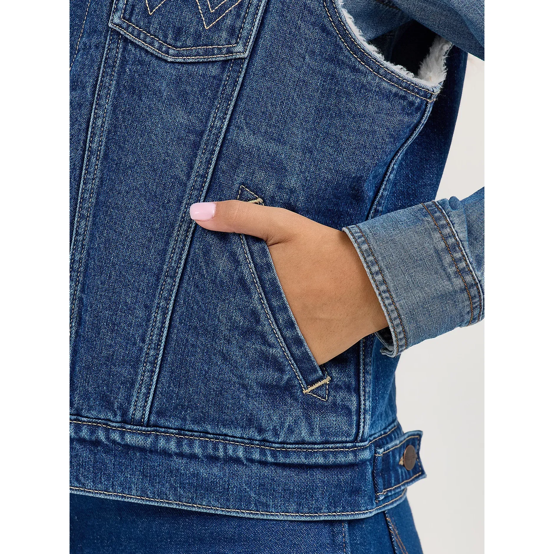 Women's Wrangler Sherpa Lined Denim Vest 112368298 - Image 7